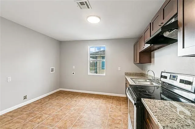 2 bed, 1.0 bath, 1000 sqft, $1,400 — Photo 3