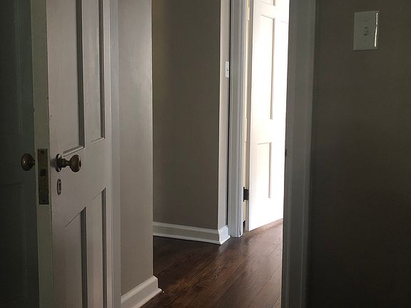 4th image of 346 Woodland Dr SE
