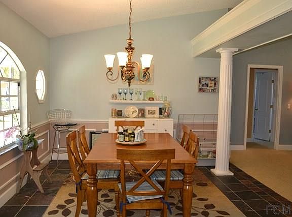 3rd image of 6 Bannerwood Ln