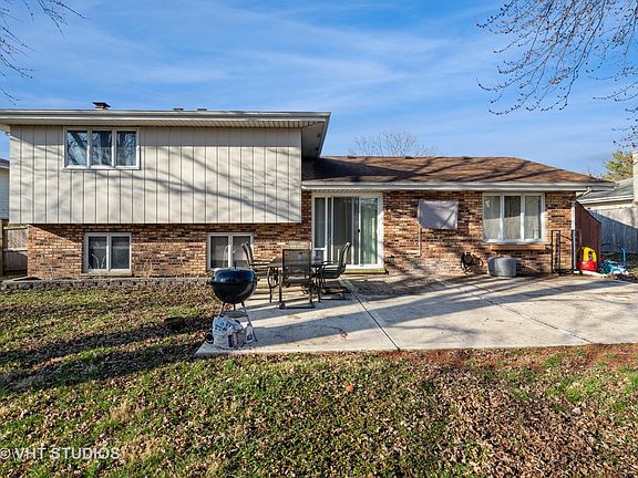 2nd image of 1618 Andrea Dr