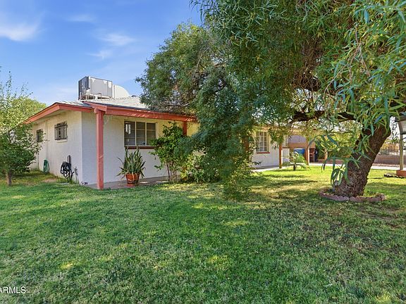 3rd image of 3322 W PIERSON Street