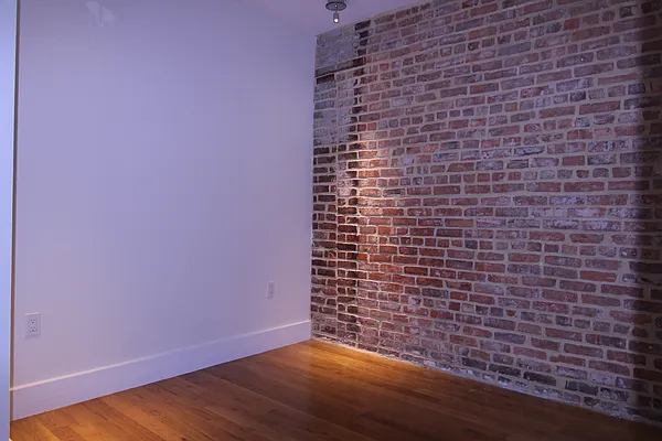 Rented by Nooklyn NYC LLC | media 41