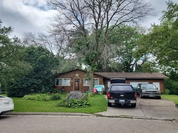 107 Walnut Ct, Delano, MN 55328