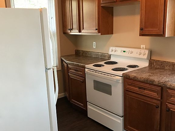 New Cabinets and Countertops