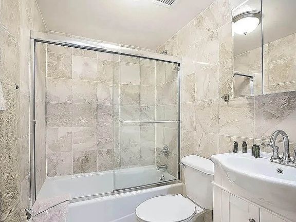 5th image of 140 W 19th St APT 4D