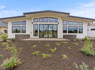 3122 NW Crossing Dr, Bend, OR 97703
