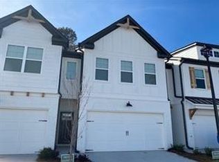 221 Auburn Valley Way, Auburn, GA 30011