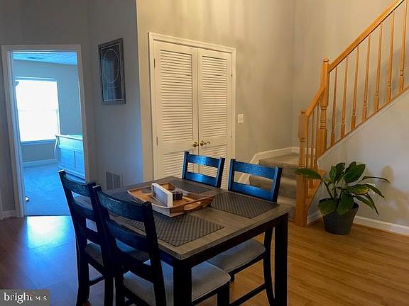 4th image of 623 Admiral Dr Unit 404
