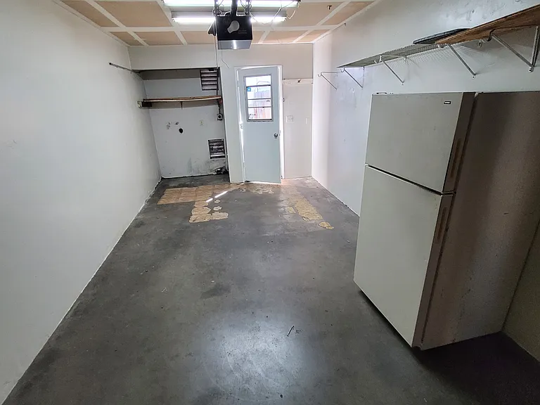 1254 Elm Ave #B — Photo 8