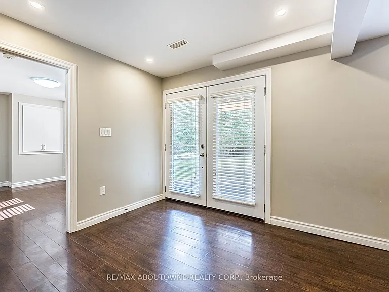 22 Ryan St #BASEMENT — Photo 4