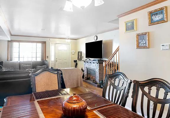 4th image of 403 Beach 35 St