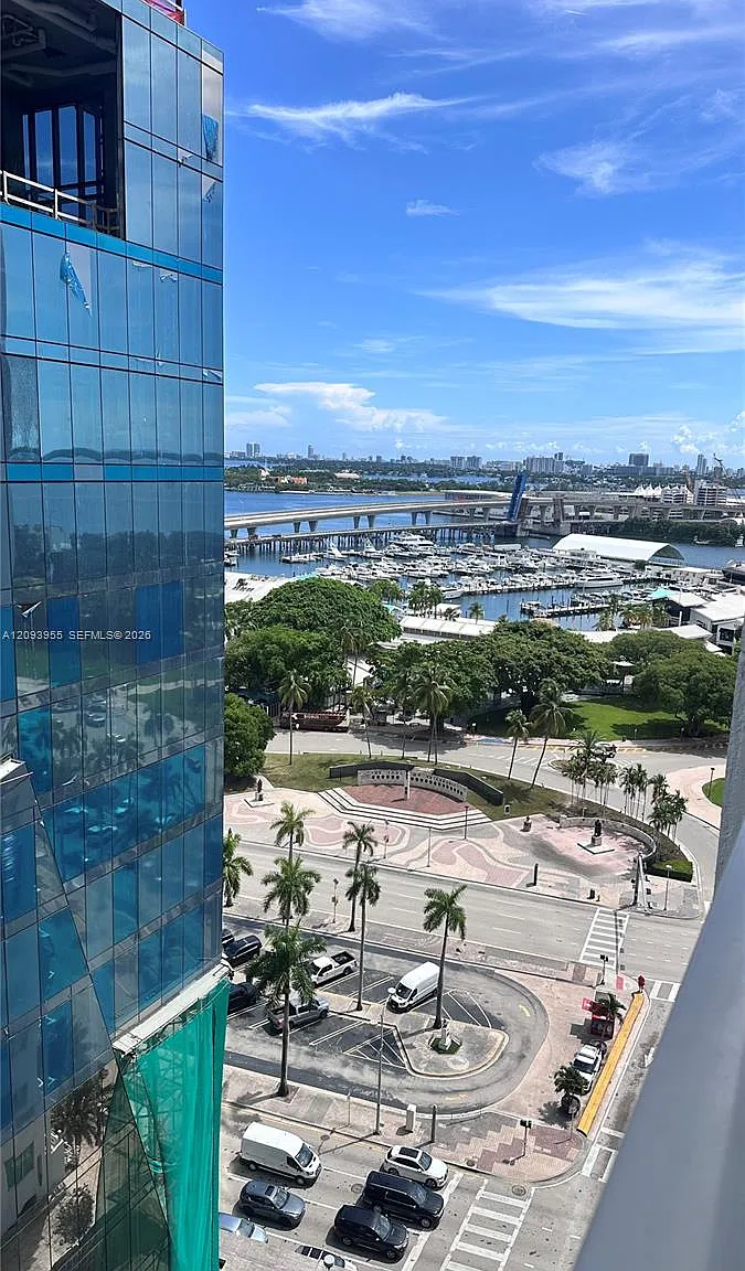 244 Biscayne Blvd — Photo 2