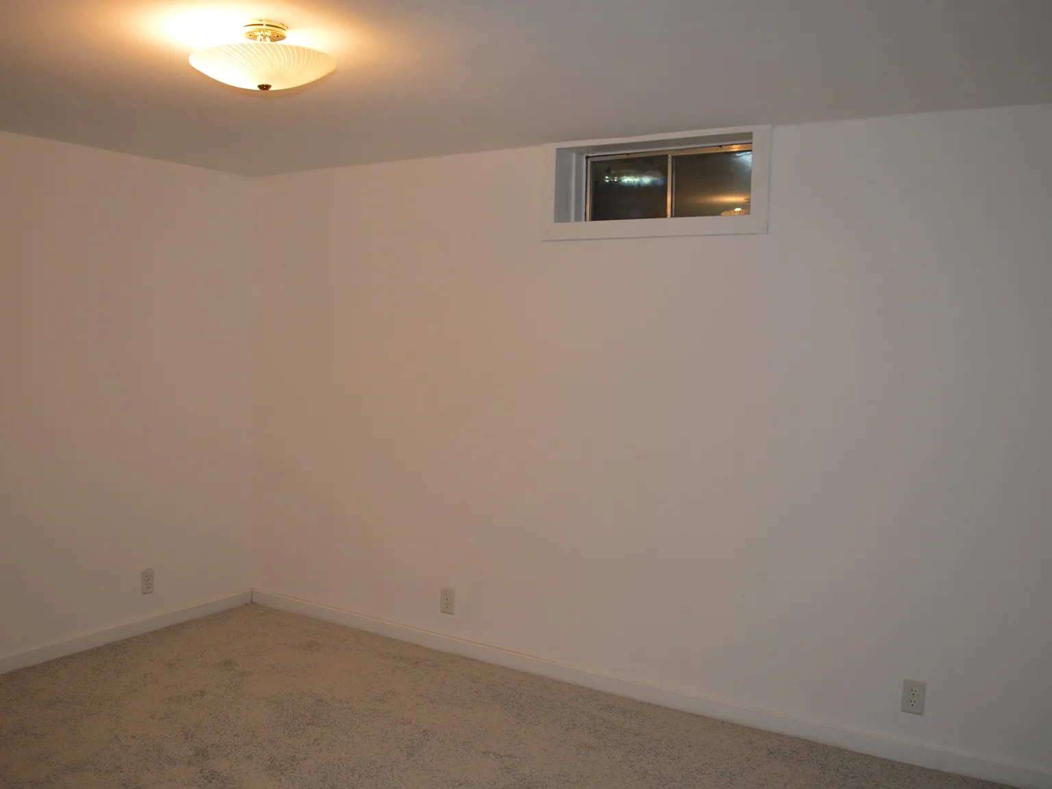 3 bed, 1986 sqft, $2,495 — Photo 3