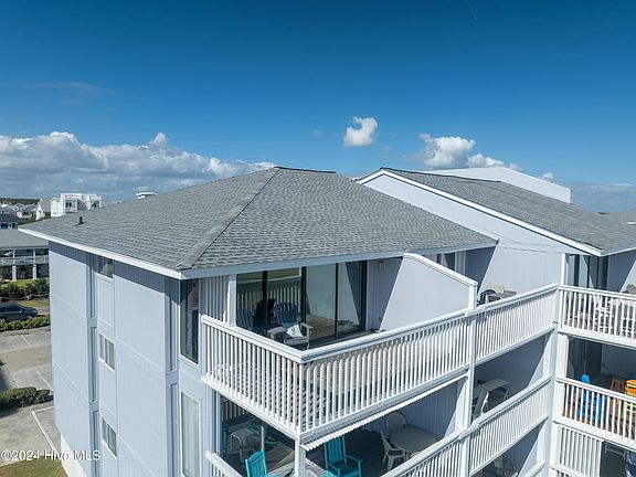 5th image of 1311 S Lake Park Boulevard Unit 42b
