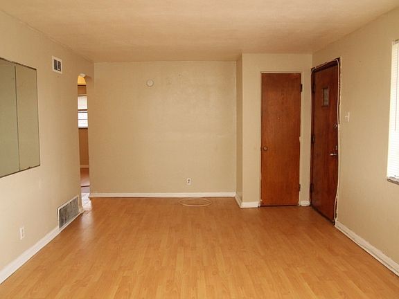 2nd image of 6831 Chamberlain Ct