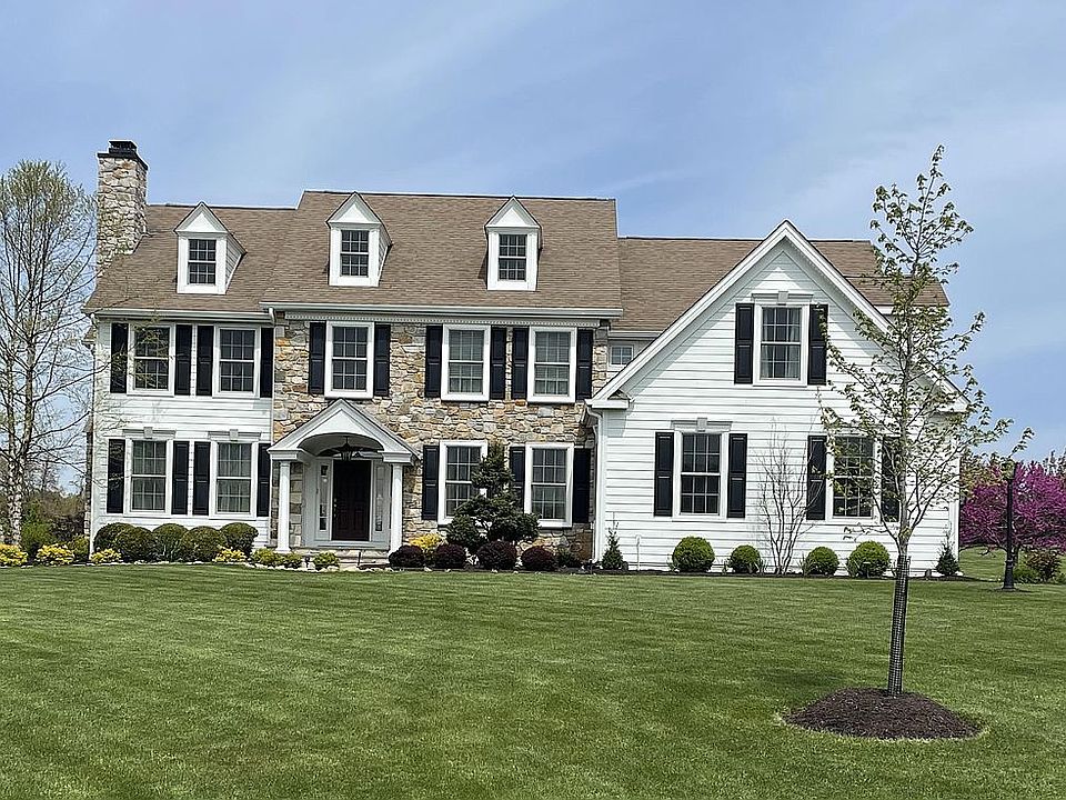 1st image of 27 Cumberland Dr