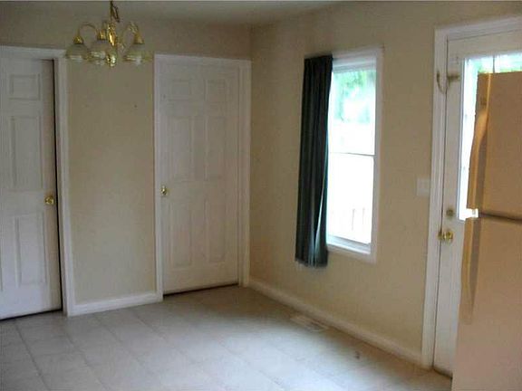 5th image of 1838 Clifford Dr