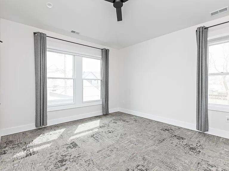 2nd bedroom suite