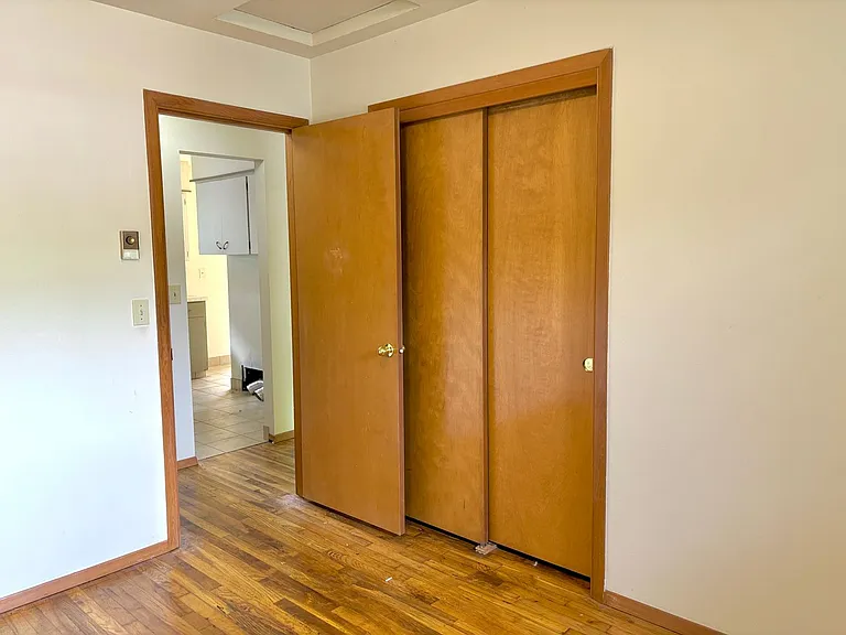 300 Lincoln St — Photo 10
