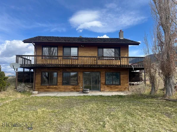 40 Royal Elk Rd, Whitehall, MT 59759