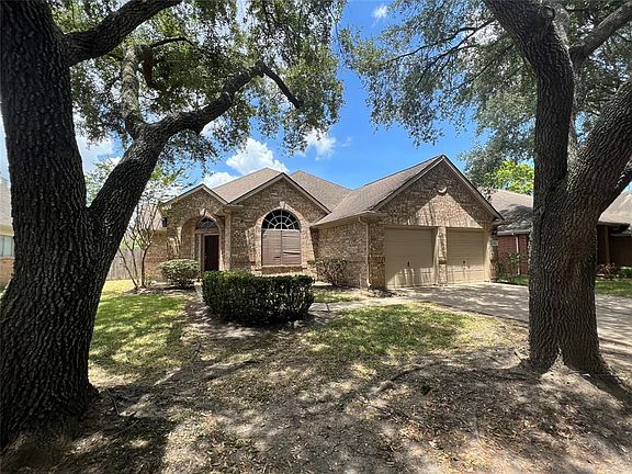 2nd image of 3116 Ravens Lake Cir