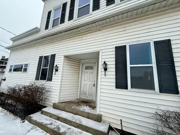 1215 Broadway Ave. - 1215B, 1215B Broadway Ave, Sheboygan, WI 53081