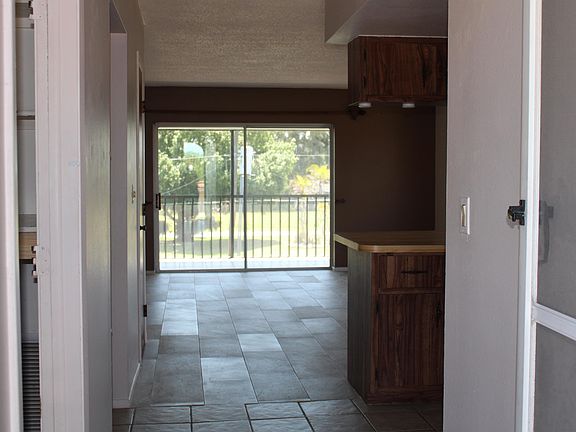 3rd image of 2619 Magdalina Dr APT 2B
