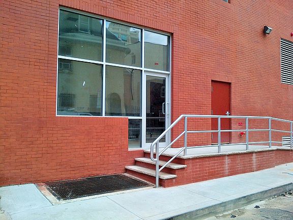 4th image of 211 N Camac St #7D