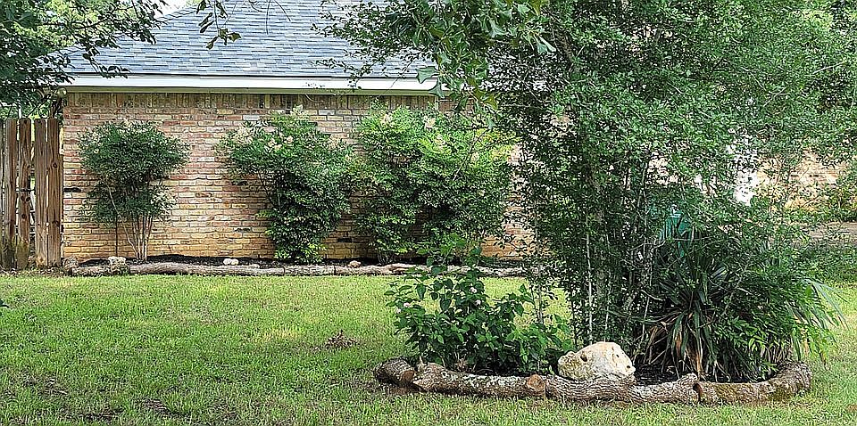 2nd image of 10881 Whispering Oaks Dr