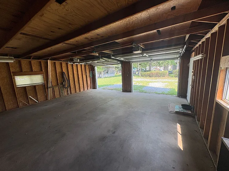 2209 Hawthorne Ave — Photo 47