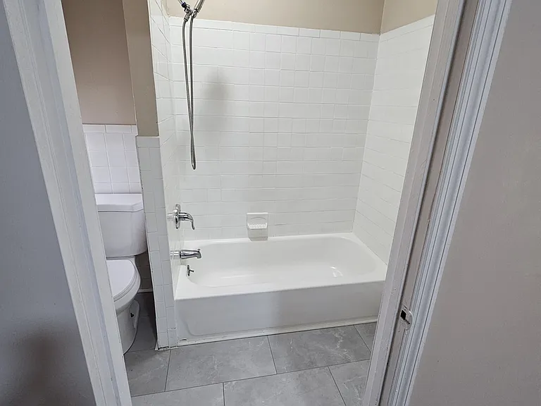 2938 W Susquehanna Ave #1 — Photo 4
