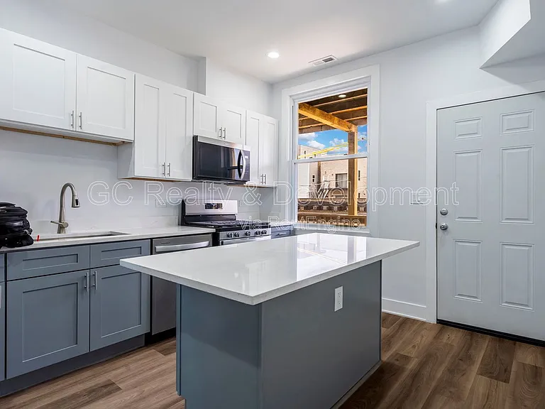 3744 N Wilton Ave #2N — Photo 5