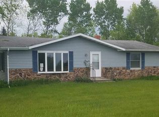 9678 Gray Lake Rd, Gillett, WI 54124