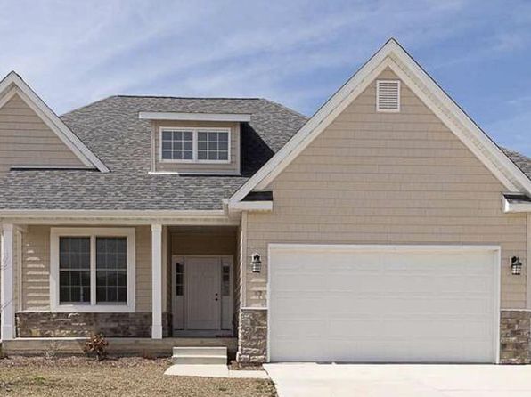 17 Greystone Ct