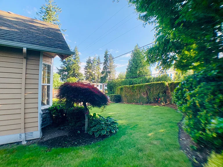 9036 116th Ave NE — Photo 27
