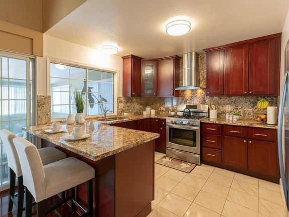 3rd image of 1534 Stone Creek Dr