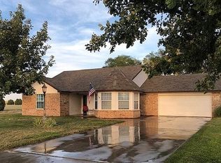 27 Pheasant Run Rd, Dalhart, TX 79022