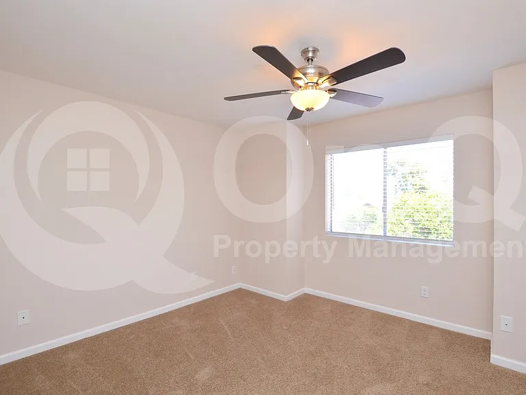 1418 E Knoll Cir #3 — Photo 8