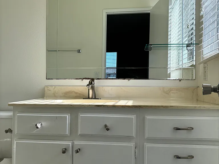 4231 Vista Del Rio Way #4 — Photo 20