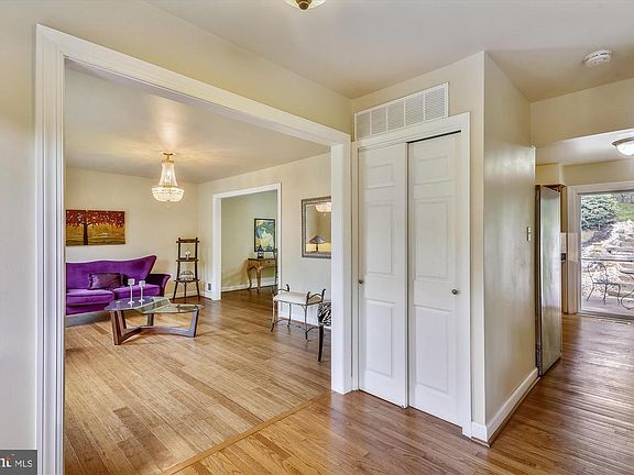 4th image of 16825 Malabar St