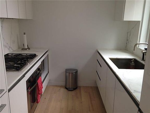 4th image of 322 W 57th St APT 22C