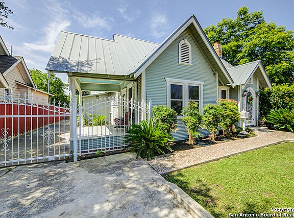 3rd image of 2010 W Huisache Ave