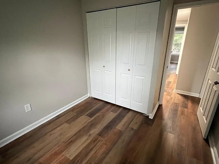 5748 Yellowrose Ct — Photo 15