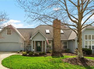 10070 Glen Eagle Ln, Twinsburg, OH 44087
