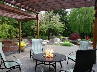 225 Queens Branch Rd, Rogue River, OR 97537