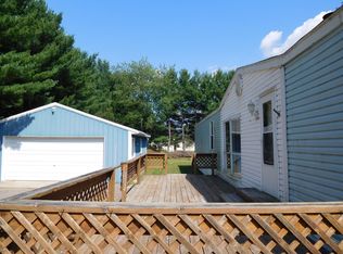 384 N Meadowlark Ln, Lake City, MI 49651