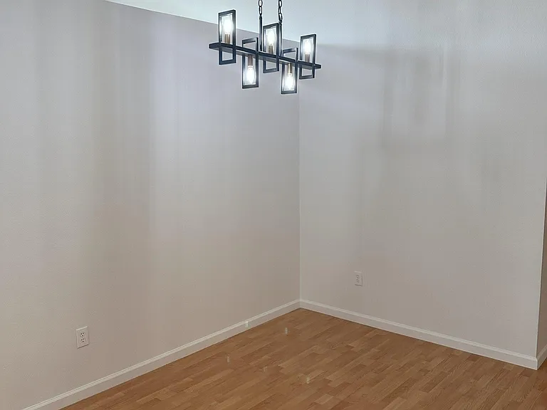 2558 Estancia Blvd — Photo 48