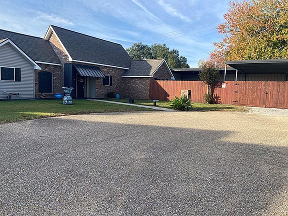 3rd image of 125 Boulder Dr