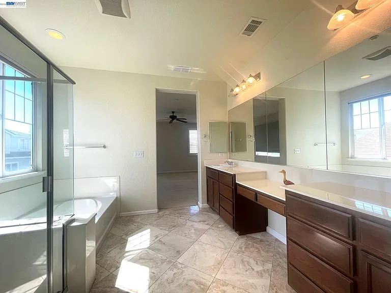 1669 Marina Way — Photo 25