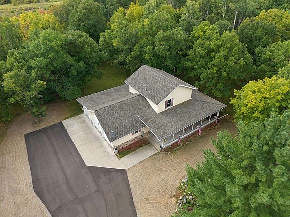 2nd image of 26179 Raleigh Hill Rd